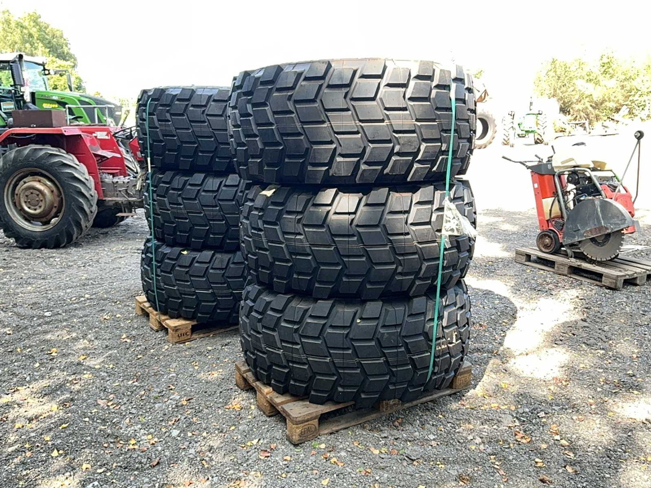Tires, wheels and rims - Wheels and tires for Farm tractor: picture 4 Tires, wheels and rims - Wheels and tires for Farm tractor: picture 4