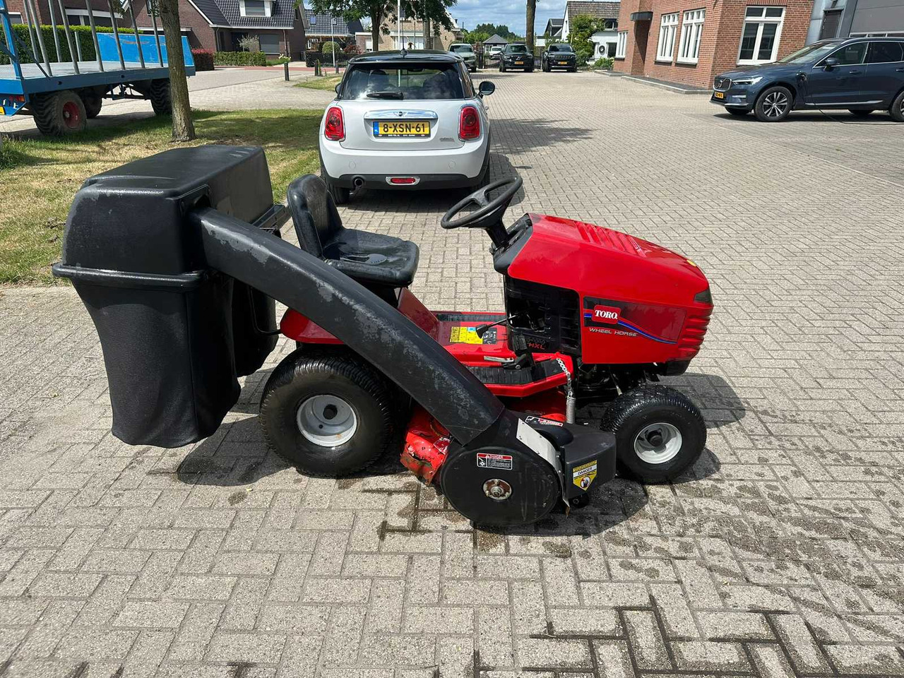 Toro Wheel horse - Garden mower: picture 4 Toro Wheel horse - Garden mower: picture 4