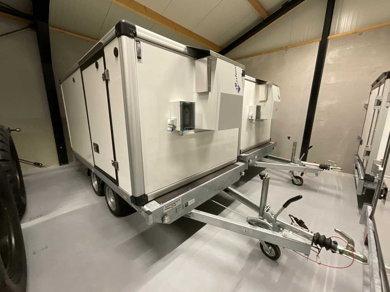 2023 EDUARD 4 TRAILER WITH KEYFROST FRIDGE FREEZER BODY - Trailer: picture 2 2023 EDUARD 4 TRAILER WITH KEYFROST FRIDGE FREEZER BODY - Trailer: picture 2