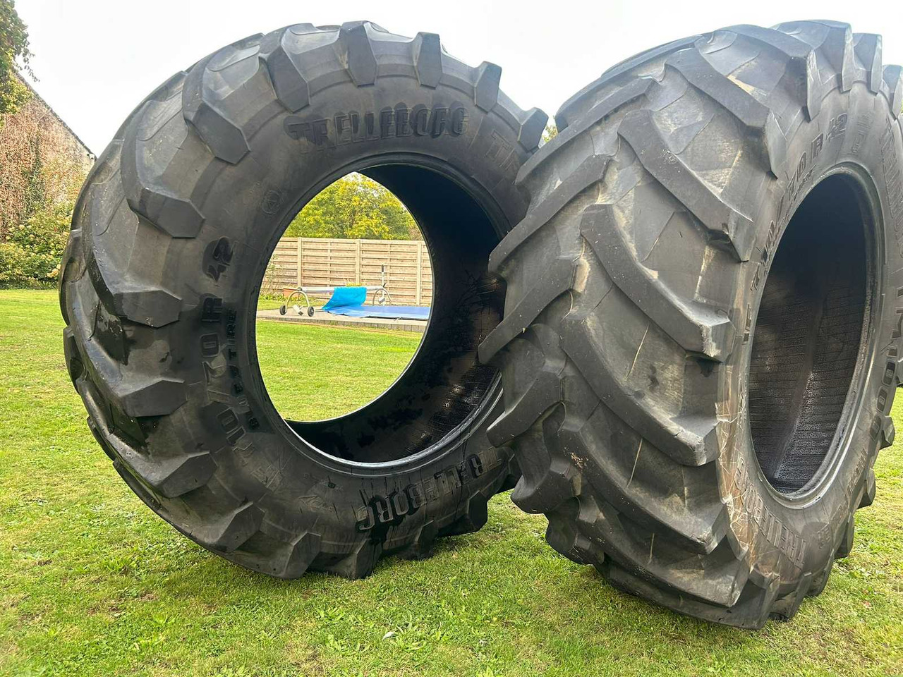 Trelleborg TM1000 - Wheels and tires for Farm tractor: picture 1 Trelleborg TM1000 - Wheels and tires for Farm tractor: picture 1
