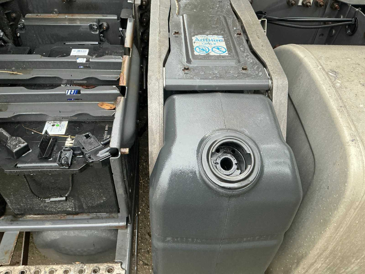 Truck 2018 VOLVO FH TRACTOR UNIT (74113-680): picture 8