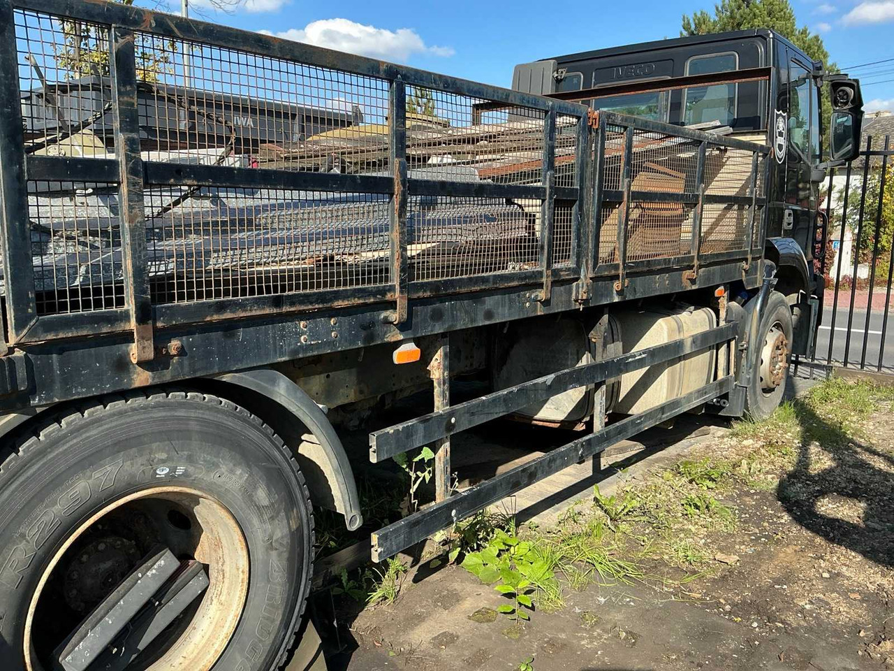 IVECO - STRALIS - TRUCK WITH CRANE - 2009 - Truck: picture 5 IVECO - STRALIS - TRUCK WITH CRANE - 2009 - Truck: picture 5