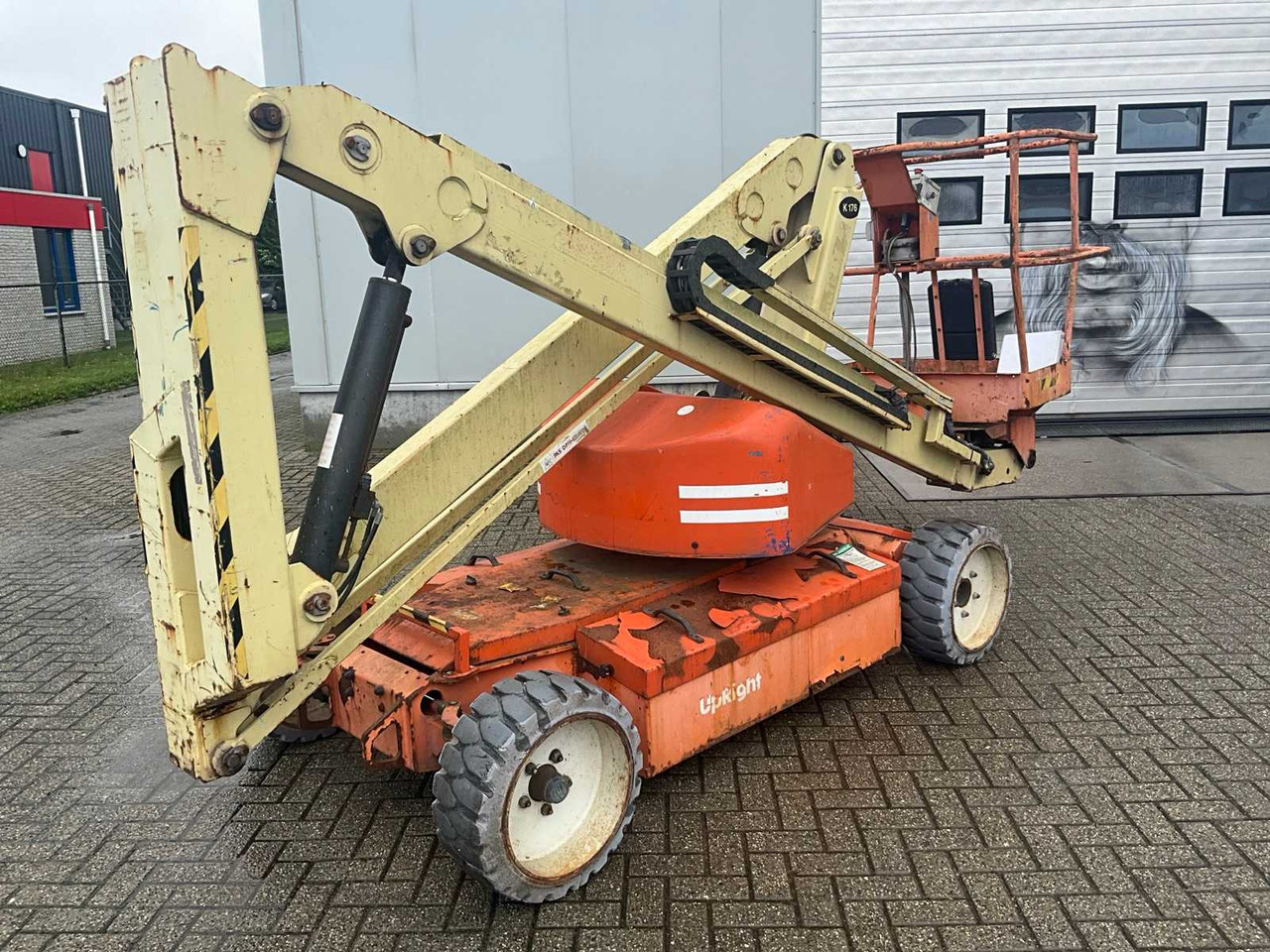 "Upright" AB38N - Aerial platform: picture 3 "Upright" AB38N - Aerial platform: picture 3