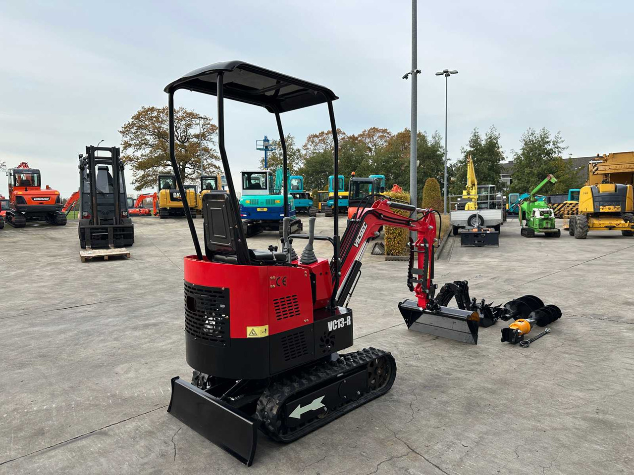 VICSEC - 2025 - VC13R - MINI EXCAVATOR - Mini excavator: picture 5 VICSEC - 2025 - VC13R - MINI EXCAVATOR - Mini excavator: picture 5