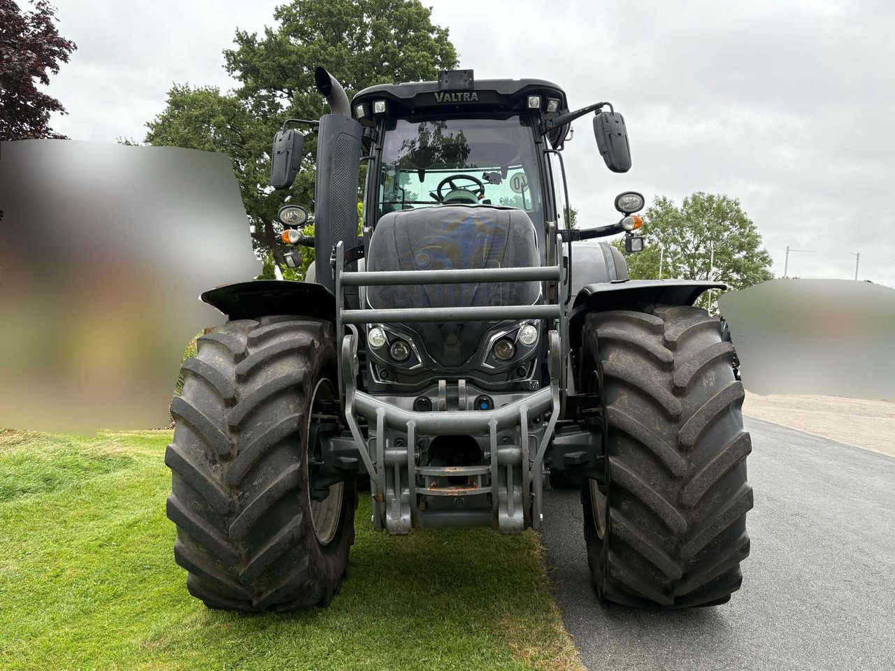 Valtra S354 - Farm tractor: picture 4 Valtra S354 - Farm tractor: picture 4