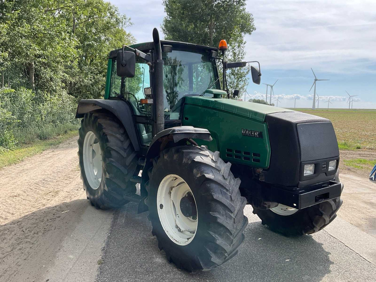 Valtra-Valmet 8150 Hi-tech - Farm tractor: picture 4 Valtra-Valmet 8150 Hi-tech - Farm tractor: picture 4