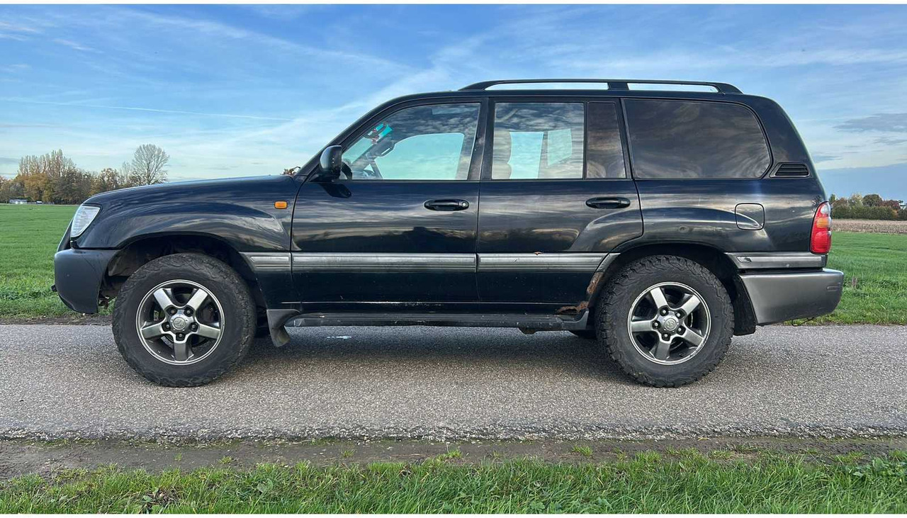 2002 4X4 TOYOTA LANDCRUISER 100 4.2 VX STANDARD ROOF WINDOW VAN - Van: picture 2 2002 4X4 TOYOTA LANDCRUISER 100 4.2 VX STANDARD ROOF WINDOW VAN - Van: picture 2