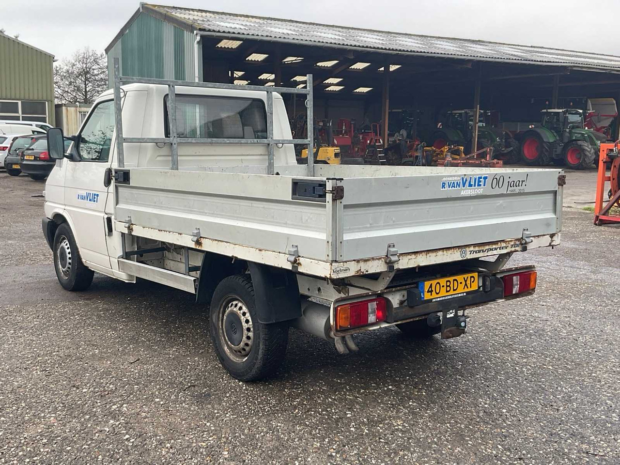 2002 VOLKSWAGEN TRANSPORTER 2.5 TDI 292 COMMERCIAL VEHICLE - Van: picture 4 2002 VOLKSWAGEN TRANSPORTER 2.5 TDI 292 COMMERCIAL VEHICLE - Van: picture 4