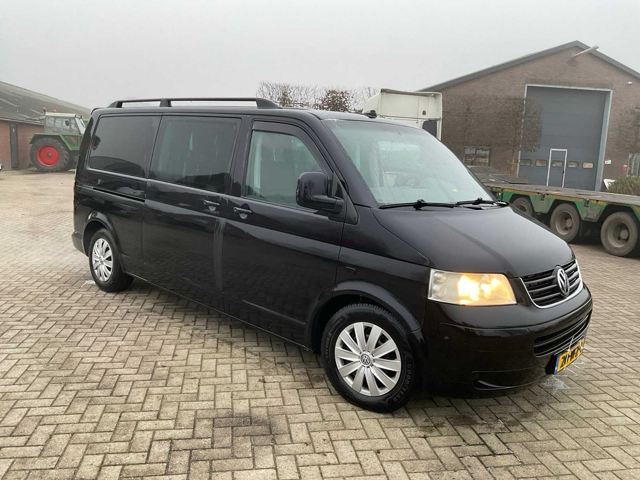 2006 VOLKSWAGEN CARAVELLE 2.5 TDI 340 TREND.DC COMMERCIAL VEHICLE - Van: picture 2 2006 VOLKSWAGEN CARAVELLE 2.5 TDI 340 TREND.DC COMMERCIAL VEHICLE - Van: picture 2