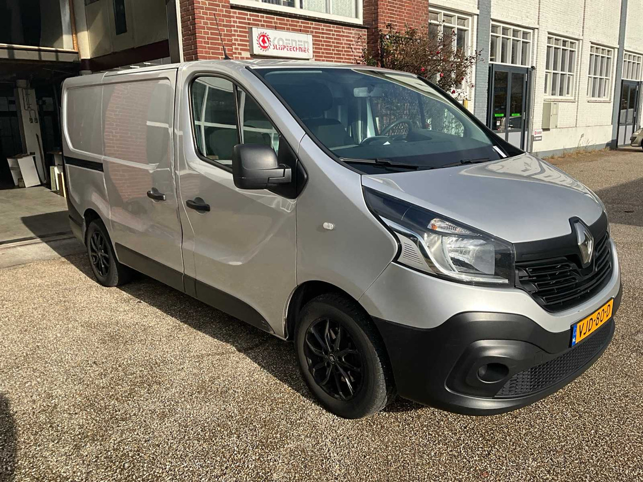 2016 RENAULT TRAFIC 1.6 DCI COMMERCIAL VEHICLE - Van: picture 4 2016 RENAULT TRAFIC 1.6 DCI COMMERCIAL VEHICLE - Van: picture 4