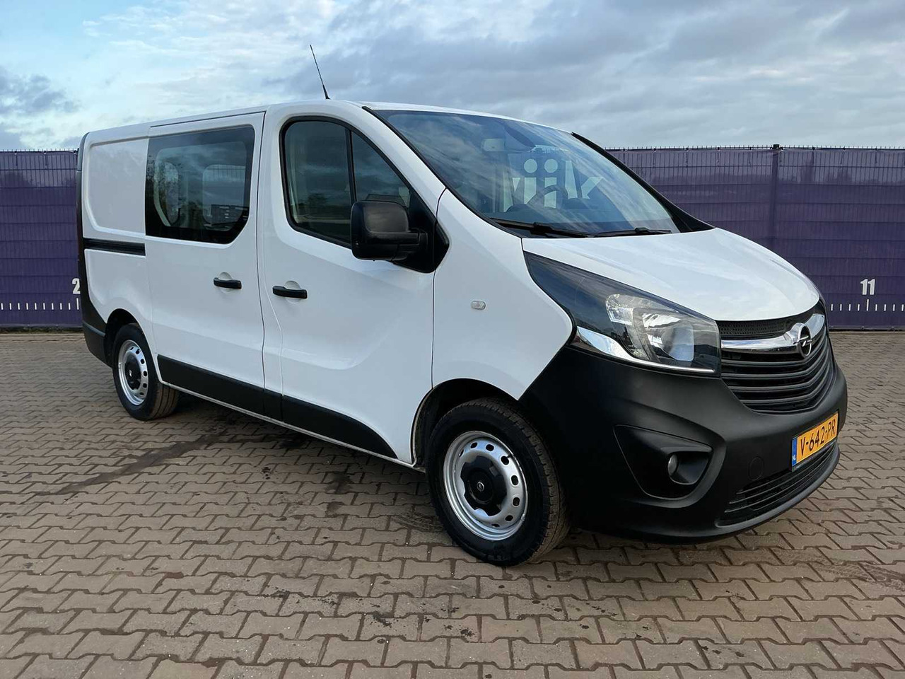 2018 - OPEL - VIVARO - 1.6 CDTI L1H1 ED. - COMMERCIAL VEHICLE - Van: picture 2 2018 - OPEL - VIVARO - 1.6 CDTI L1H1 ED. - COMMERCIAL VEHICLE - Van: picture 2