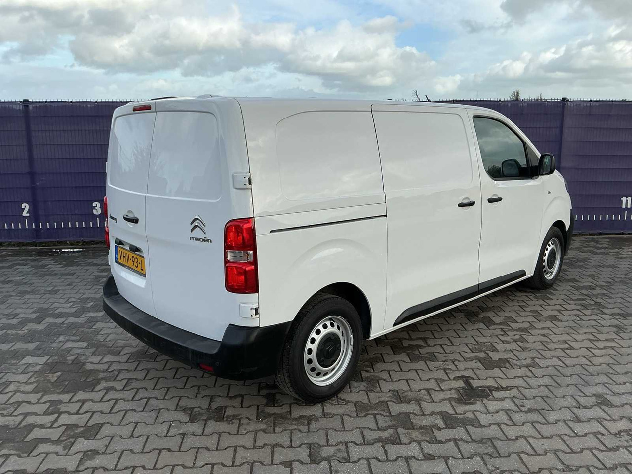 2020 - CITROEN - JUMPY - 1.5 BLUEHDI CLUB - COMMERCIAL VEHICLE - Van: picture 4 2020 - CITROEN - JUMPY - 1.5 BLUEHDI CLUB - COMMERCIAL VEHICLE - Van: picture 4