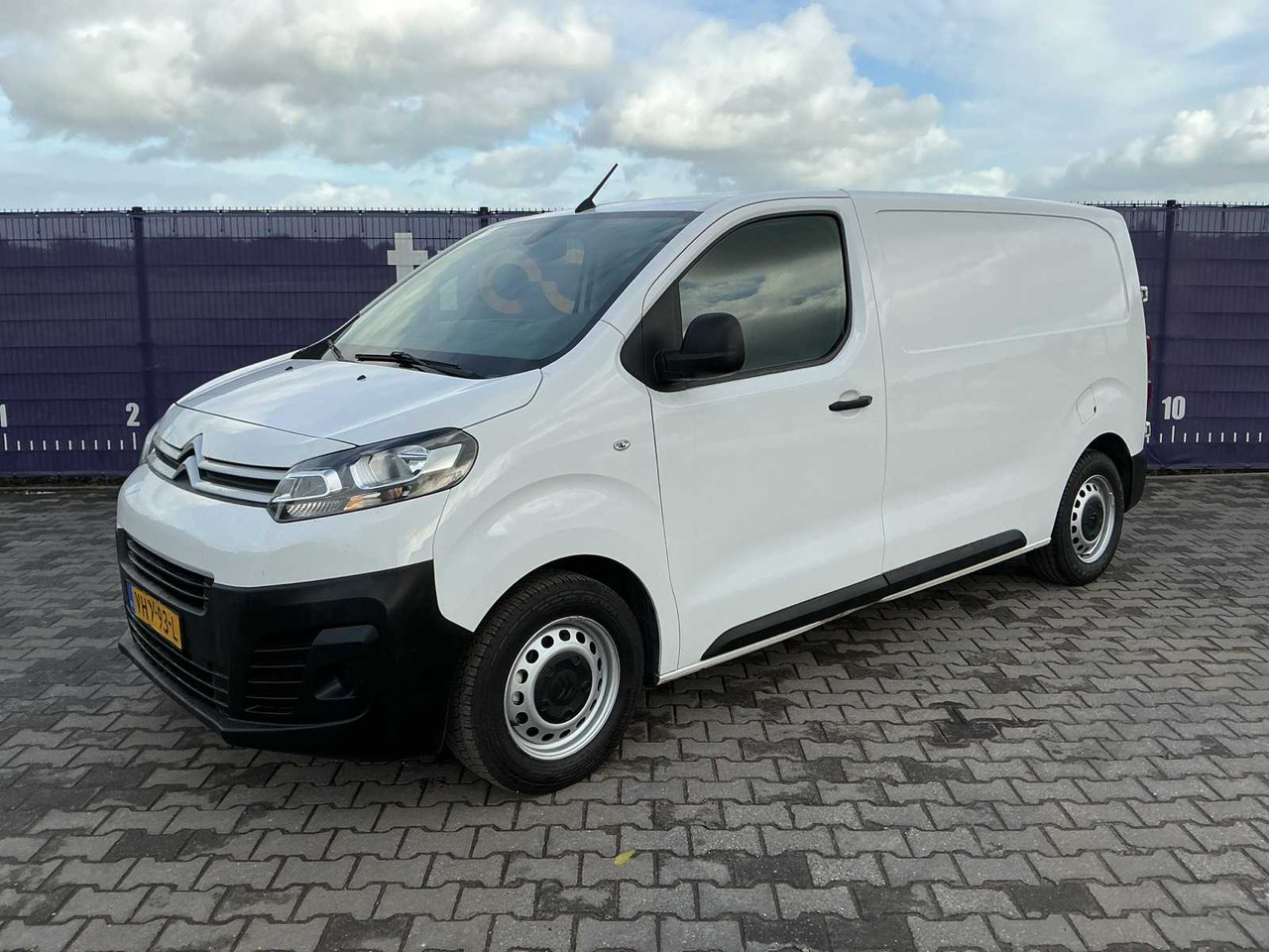 2020 - CITROEN - JUMPY - 1.5 BLUEHDI CLUB - COMMERCIAL VEHICLE - Van: picture 1 2020 - CITROEN - JUMPY - 1.5 BLUEHDI CLUB - COMMERCIAL VEHICLE - Van: picture 1