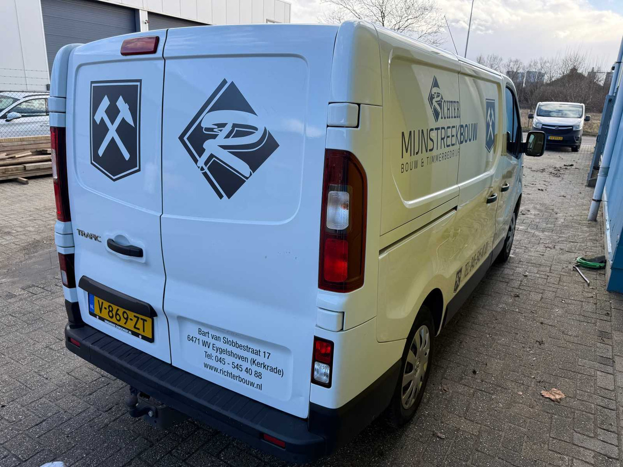 RENAULT - TRAFIC - 1.6 DCI T27 L1H1 COM YEAR: 2019 V-869-ZT - Van: picture 5 RENAULT - TRAFIC - 1.6 DCI T27 L1H1 COM YEAR: 2019 V-869-ZT - Van: picture 5