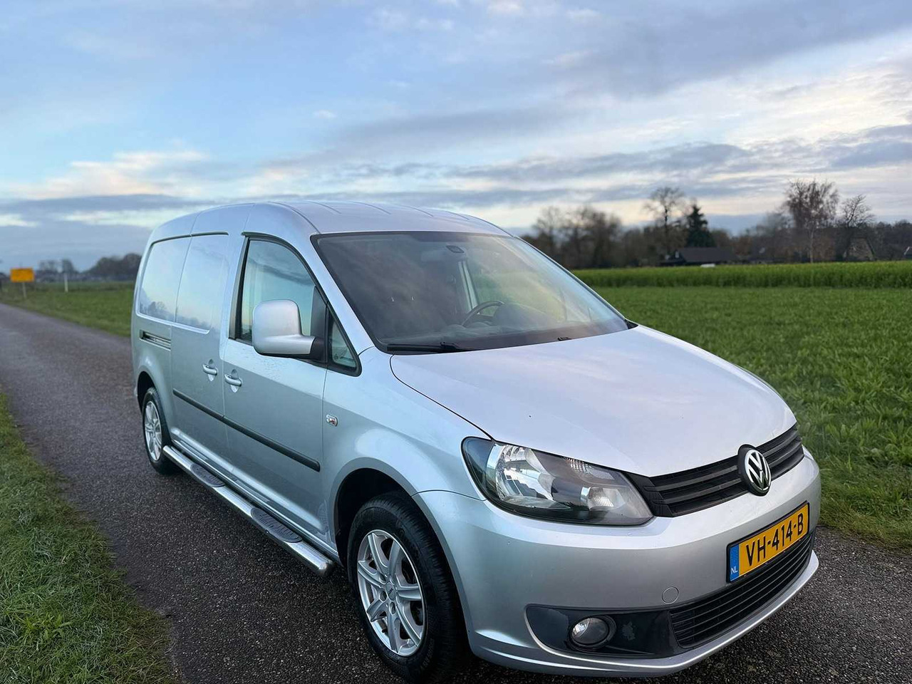 VOLKSWAGEN - CADDY - 1.6 TDI MAXI BMT - VH-414-B - Van: picture 3 VOLKSWAGEN - CADDY - 1.6 TDI MAXI BMT - VH-414-B - Van: picture 3