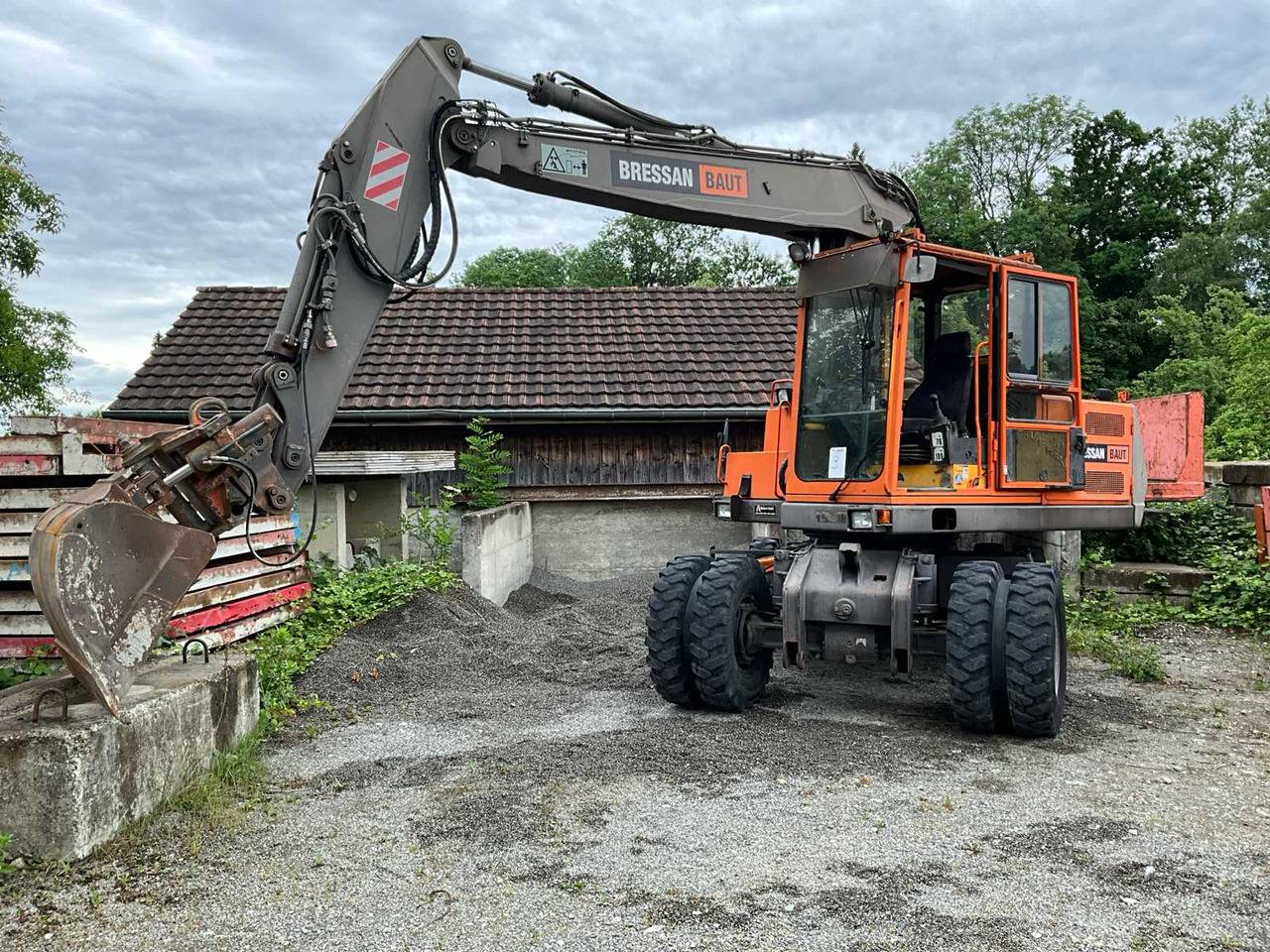 Volvo EW 150 C - Wheel excavator: picture 1 Volvo EW 150 C - Wheel excavator: picture 1
