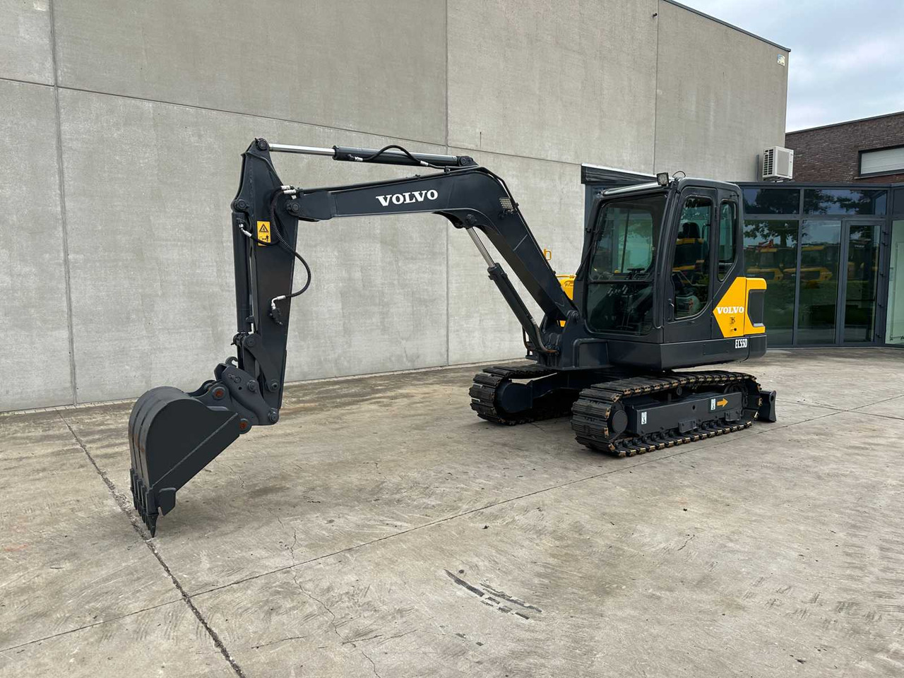 Volvo VOLVO - 2019 - EC55D - MIDI EXCAVATOR - Crawler excavator: picture 1 Volvo VOLVO - 2019 - EC55D - MIDI EXCAVATOR - Crawler excavator: picture 1