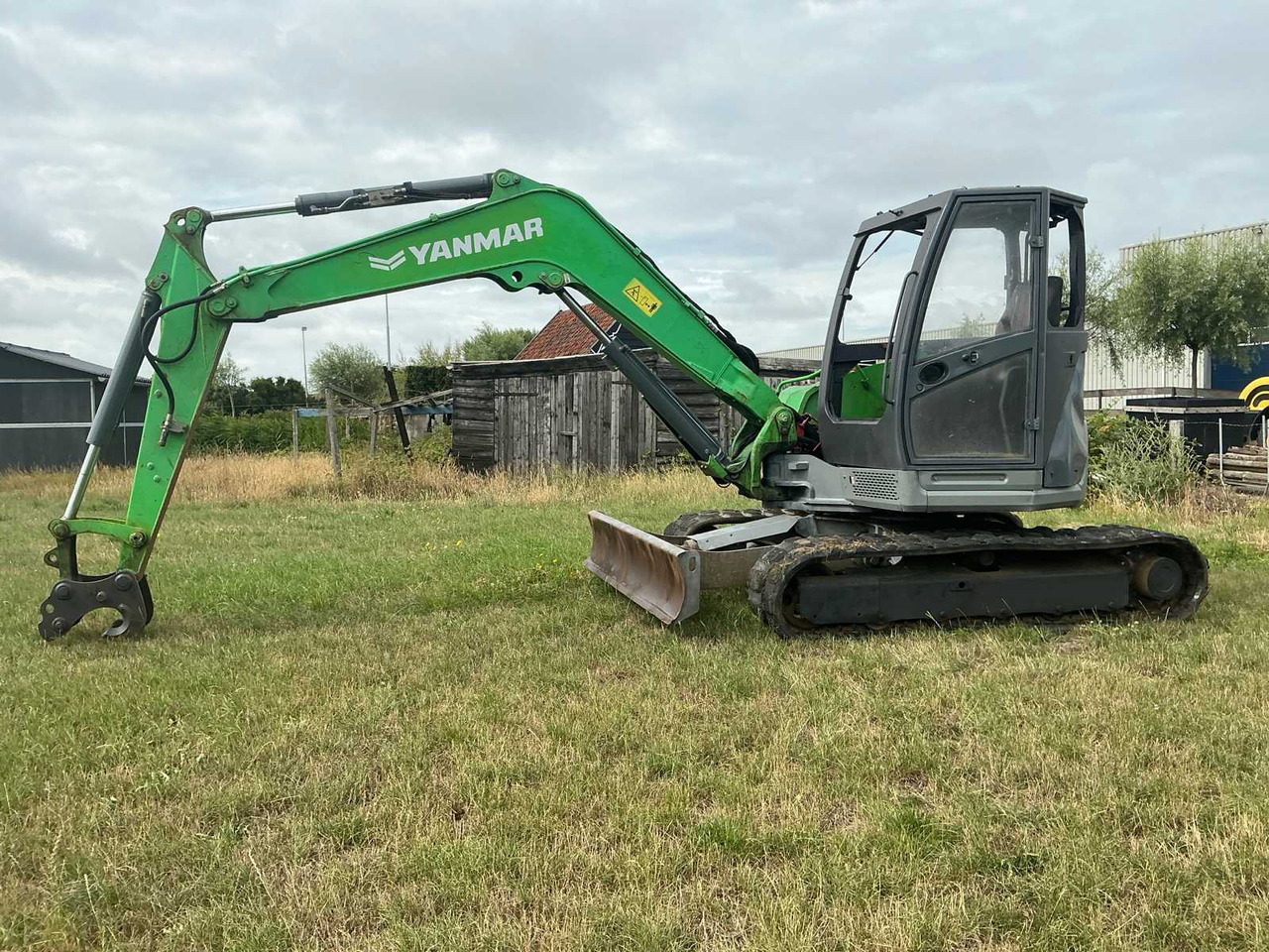 YANMAR VIO80U - Crawler excavator: picture 2 YANMAR VIO80U - Crawler excavator: picture 2