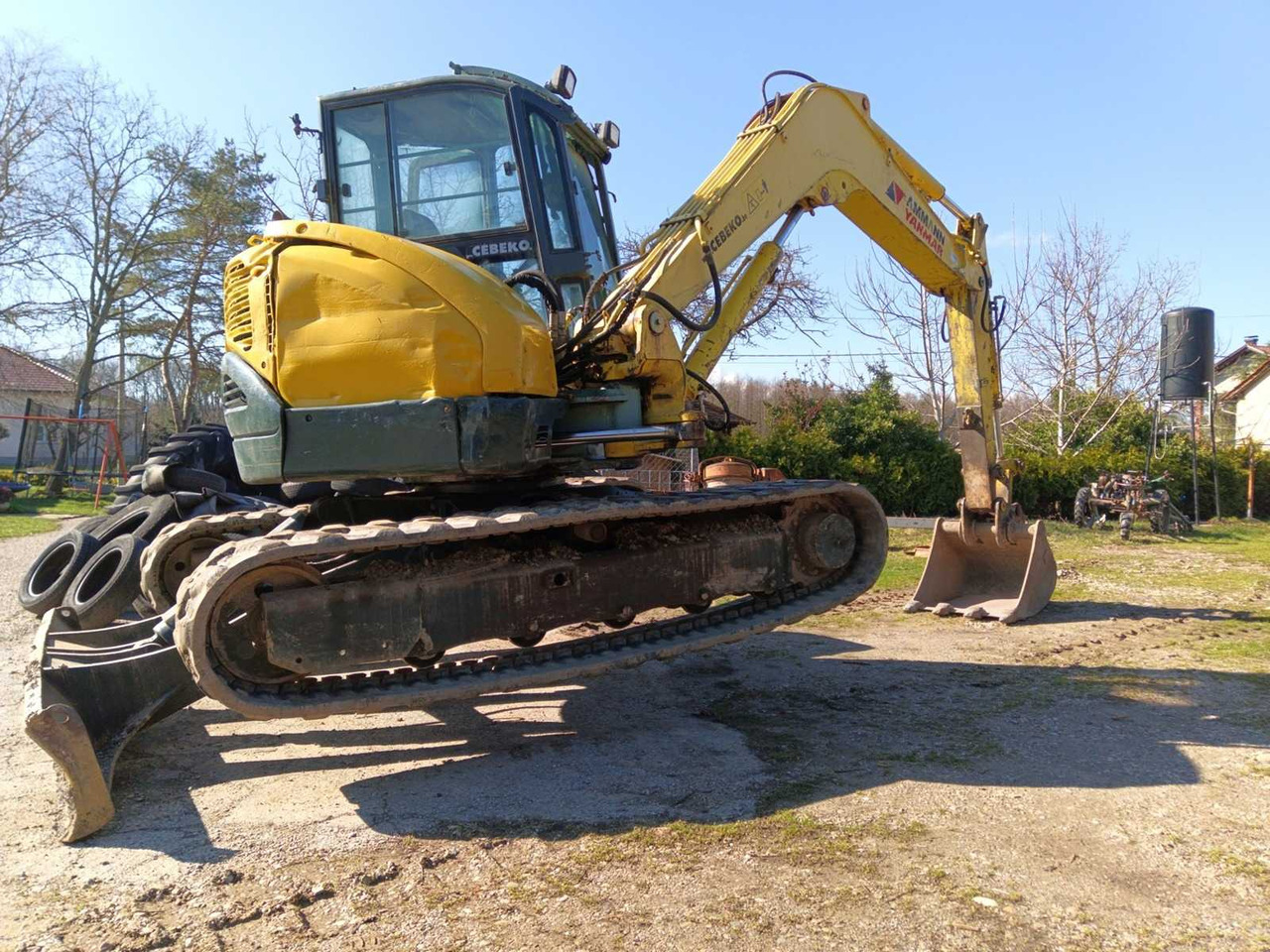 Yanmar V1075-A - Mini excavator: picture 2 Yanmar V1075-A - Mini excavator: picture 2