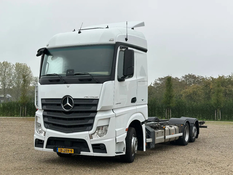 Mercedes-Benz Actros ACTROS 2642 LL EURO6. 2018. BDF. Chassic cabine. - Cab chassis truck: picture 1 Mercedes-Benz Actros ACTROS 2642 LL EURO6. 2018. BDF. Chassic cabine. - Cab chassis truck: picture 1