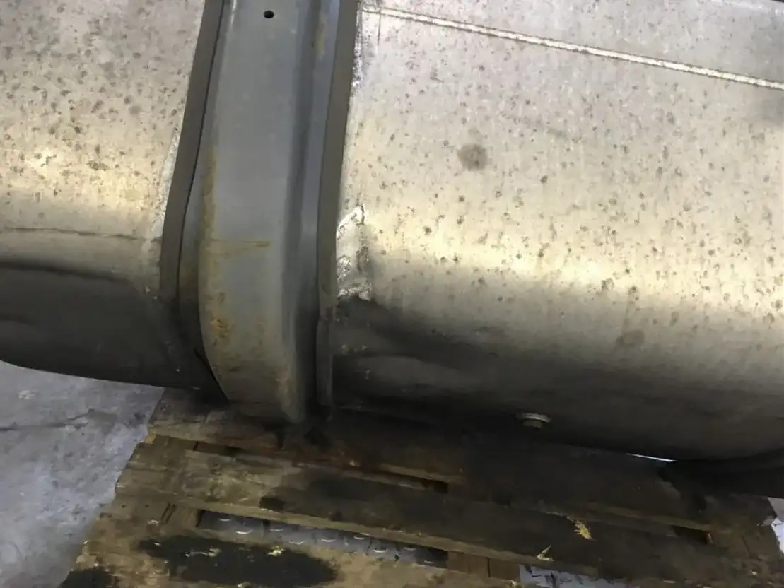 DAF Brandstoftank 620 liter - Fuel tank for Truck: picture 2 DAF Brandstoftank 620 liter - Fuel tank for Truck: picture 2