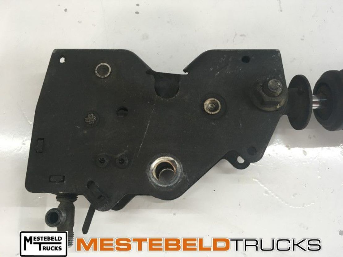 DAF Cabinevergrendeling rechts - Cab and interior for Truck: picture 1 DAF Cabinevergrendeling rechts - Cab and interior for Truck: picture 1