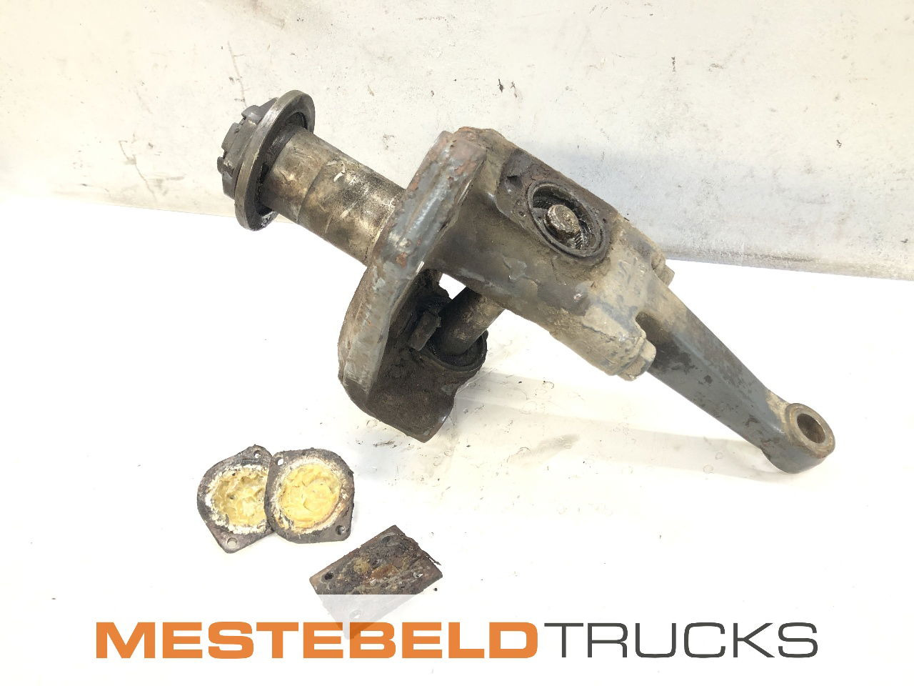 DAF Fusee links voor - Front axle for Truck: picture 2 DAF Fusee links voor - Front axle for Truck: picture 2