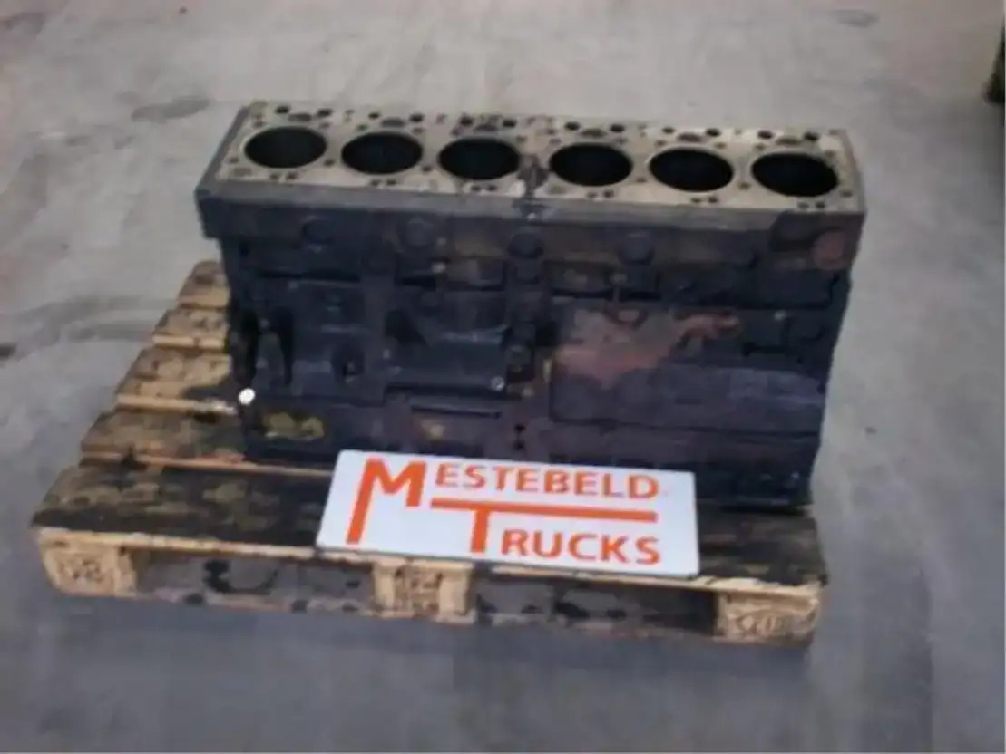 DAF Motorblok 75CF kaal - Engine and parts for Truck: picture 1 DAF Motorblok 75CF kaal - Engine and parts for Truck: picture 1