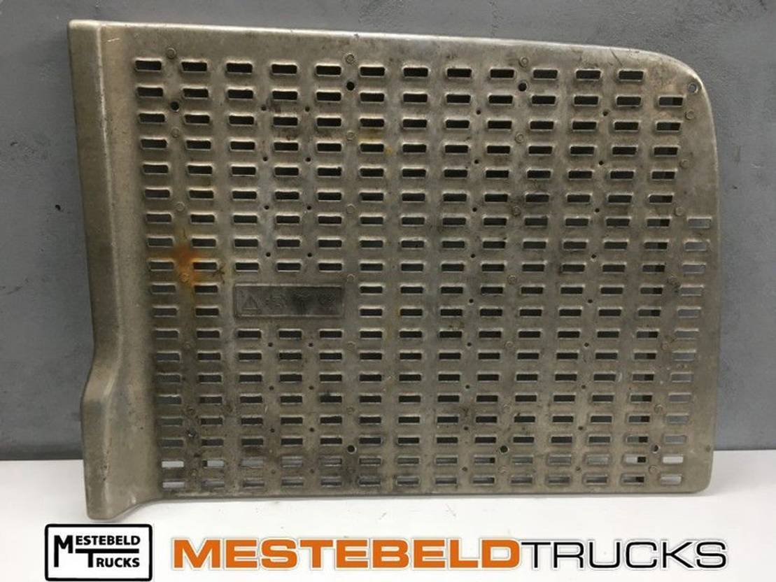 DAF Opstapplaat rechts - Footstep for Truck: picture 1 DAF Opstapplaat rechts - Footstep for Truck: picture 1