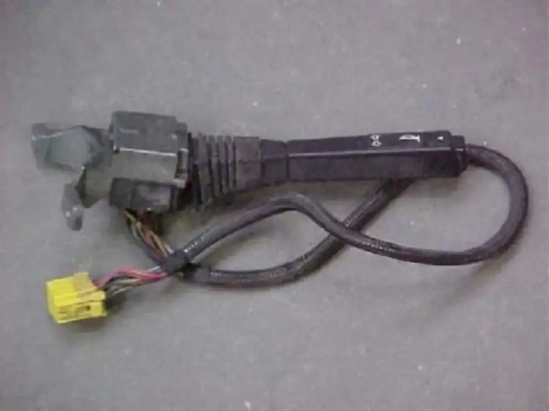 DAF Ruitenwisserschakelaar 95XF - Electrical system for Truck: picture 1 DAF Ruitenwisserschakelaar 95XF - Electrical system for Truck: picture 1