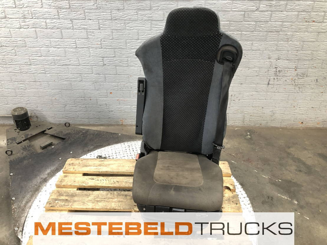 Iveco Bestuurdersstoel - Seat for Truck: picture 1 Iveco Bestuurdersstoel - Seat for Truck: picture 1