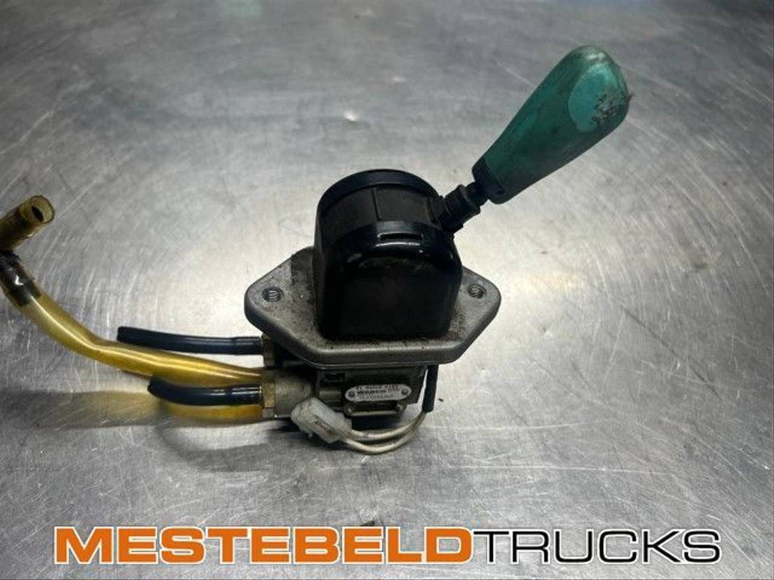 MAN Handremventiel - Brake parts for Truck: picture 1 MAN Handremventiel - Brake parts for Truck: picture 1