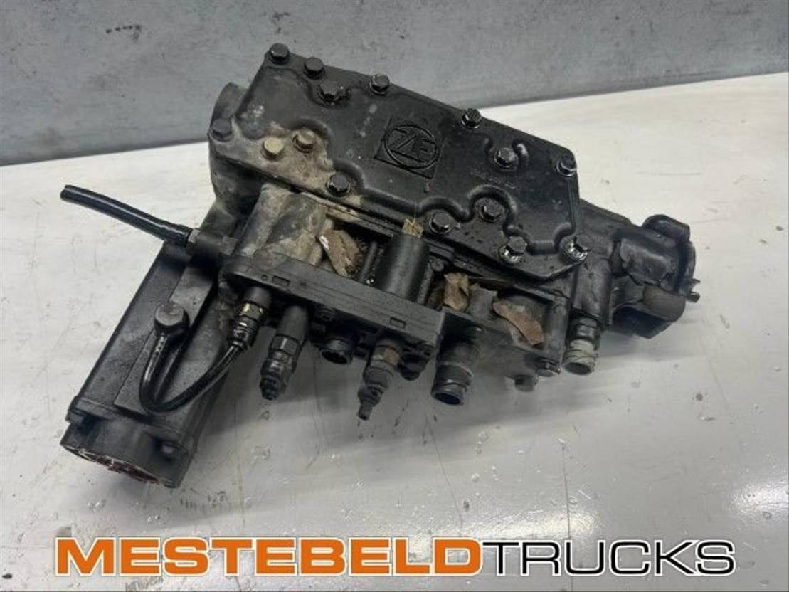 MAN Hydraulisch schakeldeksel 16S2520 TO - Gearbox for Truck: picture 1 MAN Hydraulisch schakeldeksel 16S2520 TO - Gearbox for Truck: picture 1
