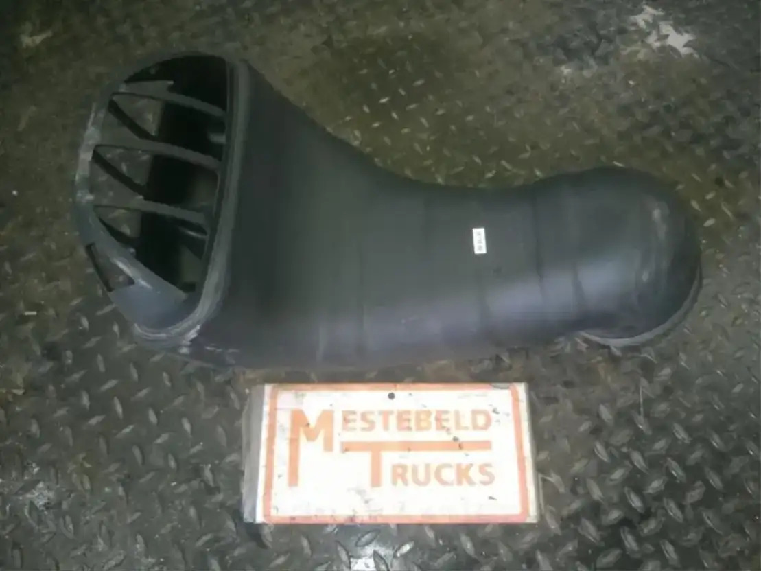 MAN Inlaatbuis TGL - Air intake pipe for Truck: picture 1 MAN Inlaatbuis TGL - Air intake pipe for Truck: picture 1