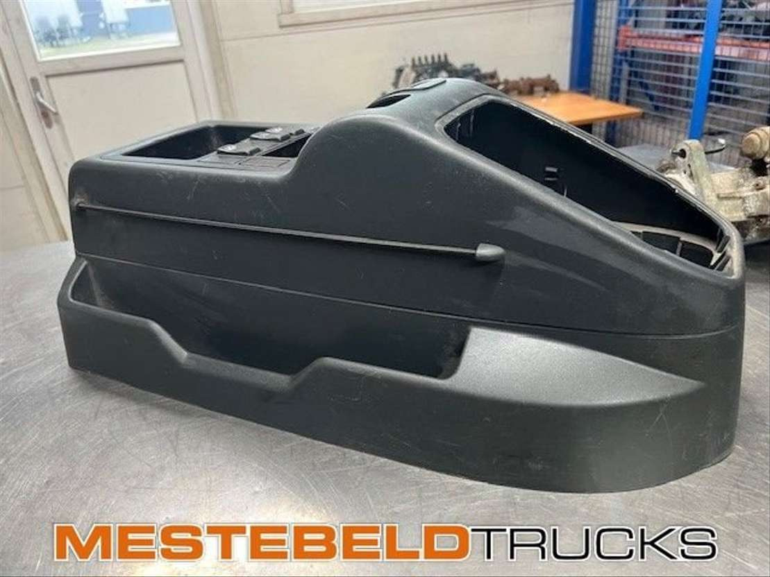 MAN Middenconsole - Cab and interior for Truck: picture 1 MAN Middenconsole - Cab and interior for Truck: picture 1