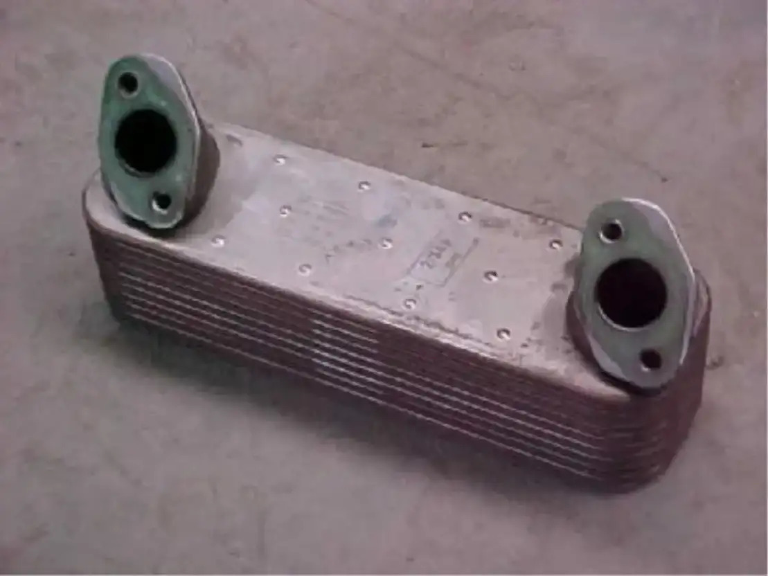 MAN Oliekoeler TGA - Engine and parts for Truck: picture 1 MAN Oliekoeler TGA - Engine and parts for Truck: picture 1