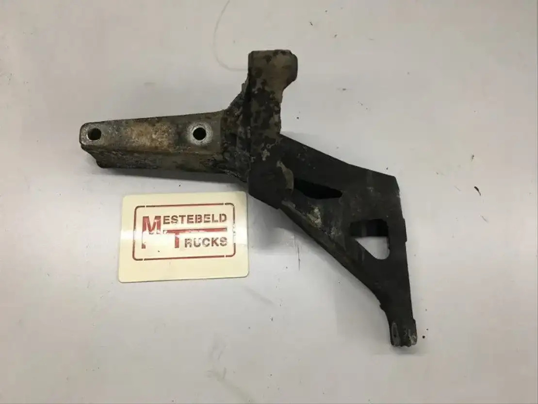 Mercedes-Benz Bevestigingssteun links - Frame/ Chassis for Truck: picture 1 Mercedes-Benz Bevestigingssteun links - Frame/ Chassis for Truck: picture 1