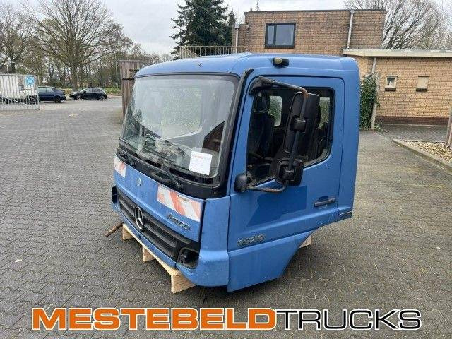 Mercedes-Benz Cabine Atego 1529 - Cab for Truck: picture 1 Mercedes-Benz Cabine Atego 1529 - Cab for Truck: picture 1