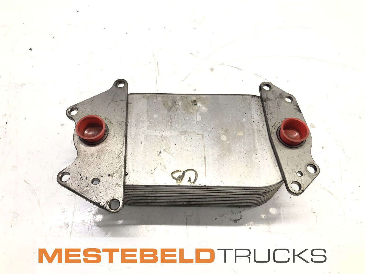 Mercedes-Benz Oliekoeler  - Engine for Truck: picture 1 Mercedes-Benz Oliekoeler  - Engine for Truck: picture 1