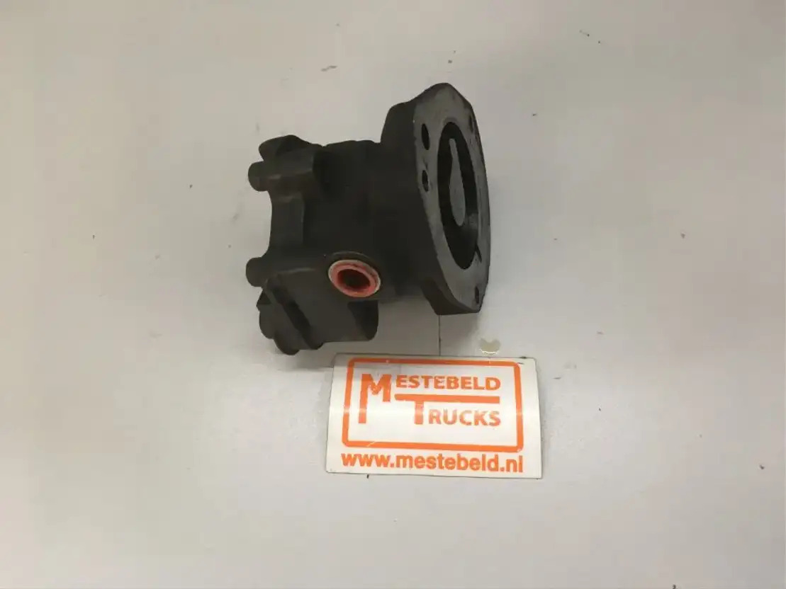 Mercedes-Benz Opvoerpomp - Fuel pump for Truck: picture 1 Mercedes-Benz Opvoerpomp - Fuel pump for Truck: picture 1