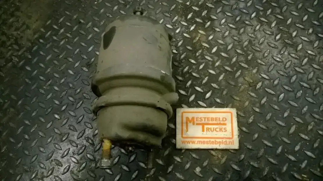 Mercedes-Benz Rembooster links achter - Brake parts for Truck: picture 1 Mercedes-Benz Rembooster links achter - Brake parts for Truck: picture 1