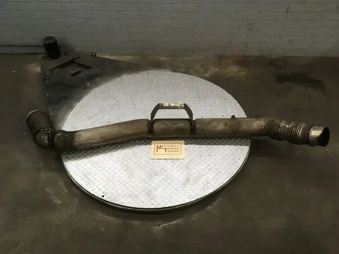 Mercedes-Benz Uitlaatpijp - Exhaust system for Truck: picture 1 Mercedes-Benz Uitlaatpijp - Exhaust system for Truck: picture 1