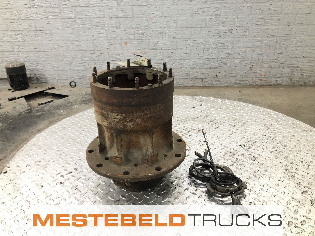 Scania Achterwielnaaf RBP 730 naafreductie - Rear axle for Truck: picture 1 Scania Achterwielnaaf RBP 730 naafreductie - Rear axle for Truck: picture 1