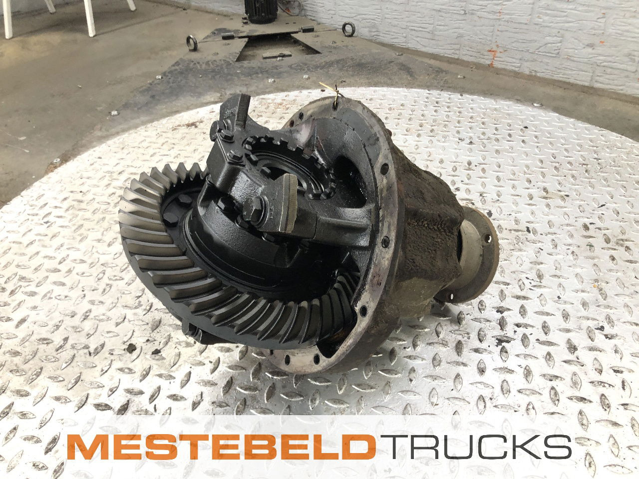 Volvo Differentieel Meritor RS-12 3,73 - Rear axle for Truck: picture 1 Volvo Differentieel Meritor RS-12 3,73 - Rear axle for Truck: picture 1