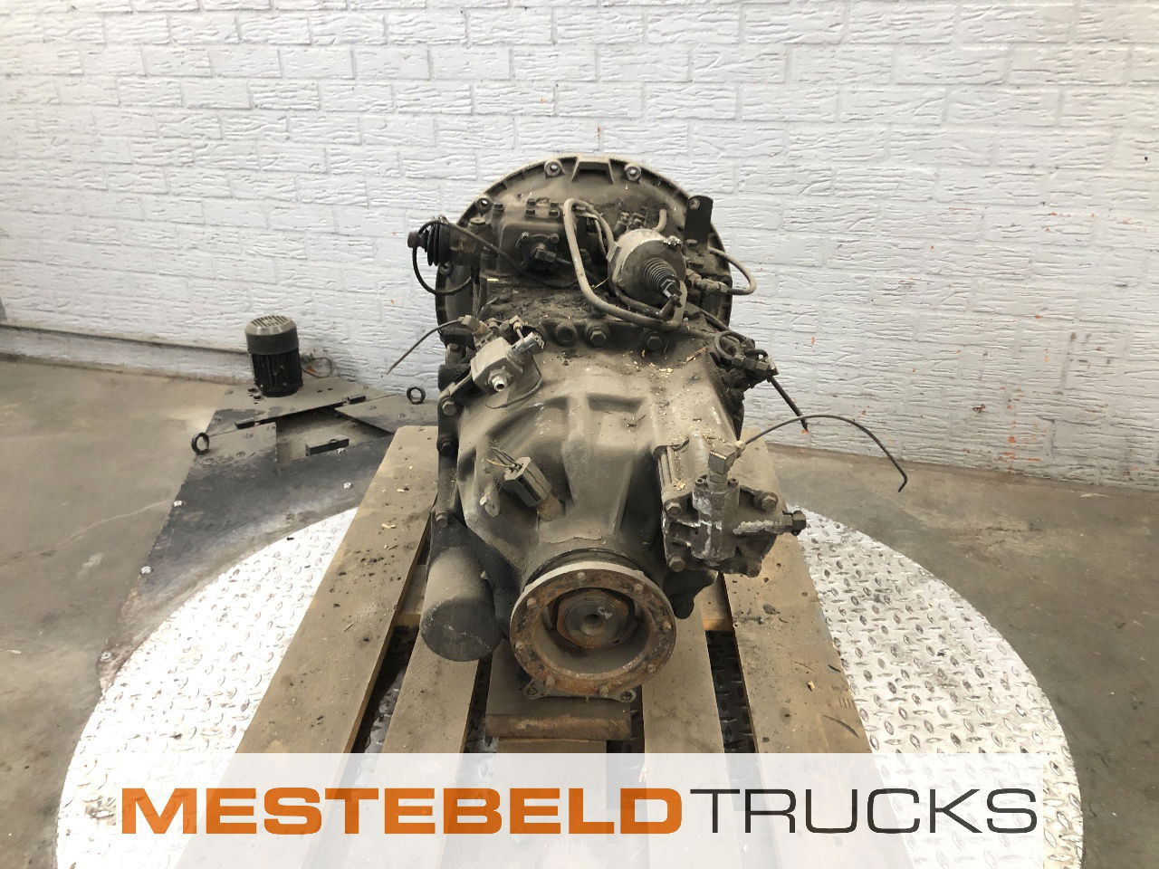 Volvo Versnellingsbak R1000 FL7 - Gearbox and parts for Truck: picture 4 Volvo Versnellingsbak R1000 FL7 - Gearbox and parts for Truck: picture 4