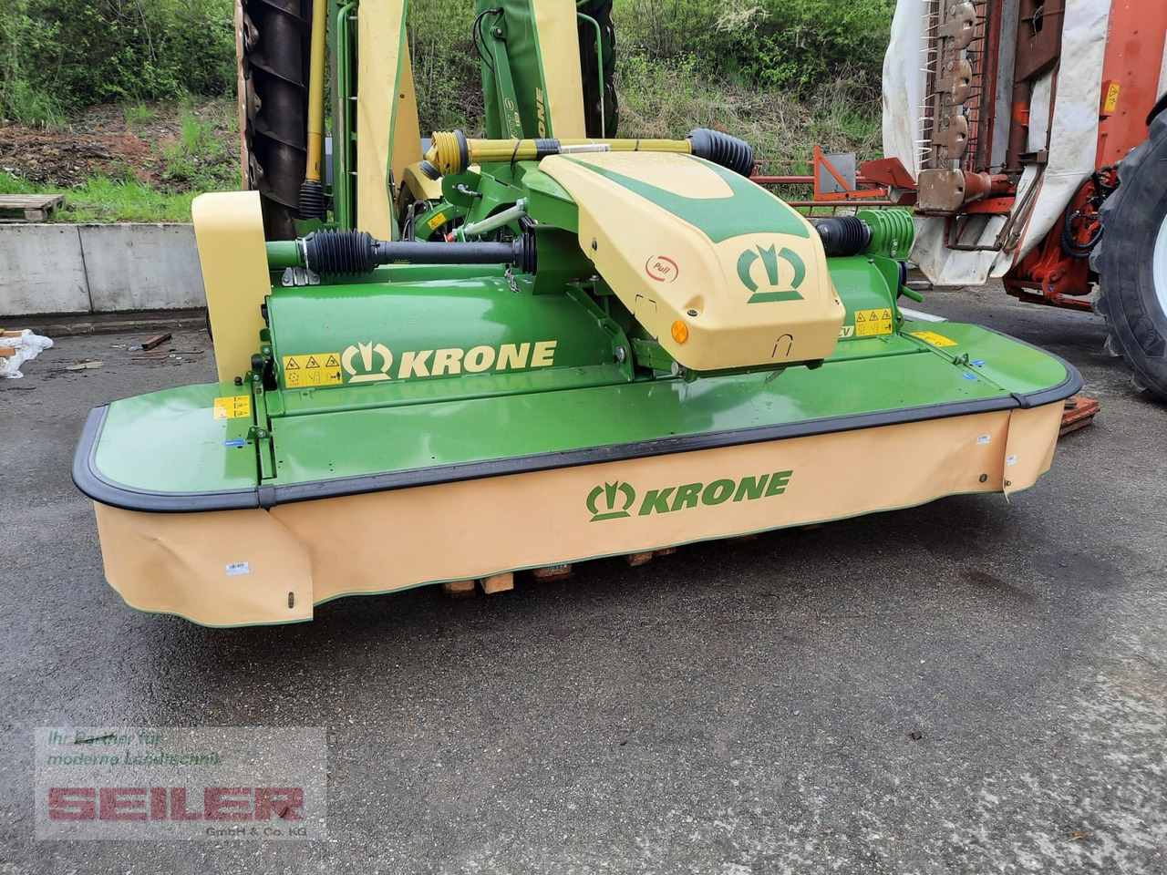Krone Easy Cut F 320 CV - Mower: picture 1 Krone Easy Cut F 320 CV - Mower: picture 1