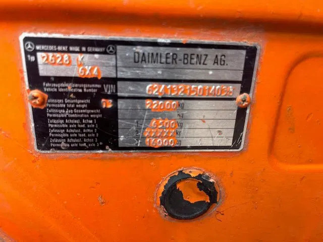 Tipper Mercedes-Benz AK 2635 6x4 V8: picture 19