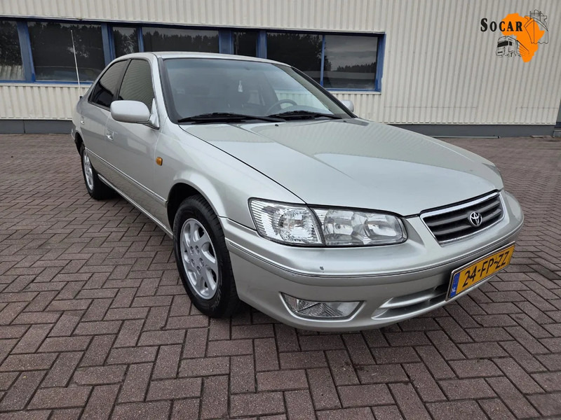 Toyota Camry 3.0 // V6 // 24v // Automaat // leather Seats - Sedan: picture 1 Toyota Camry 3.0 // V6 // 24v // Automaat // leather Seats - Sedan: picture 1