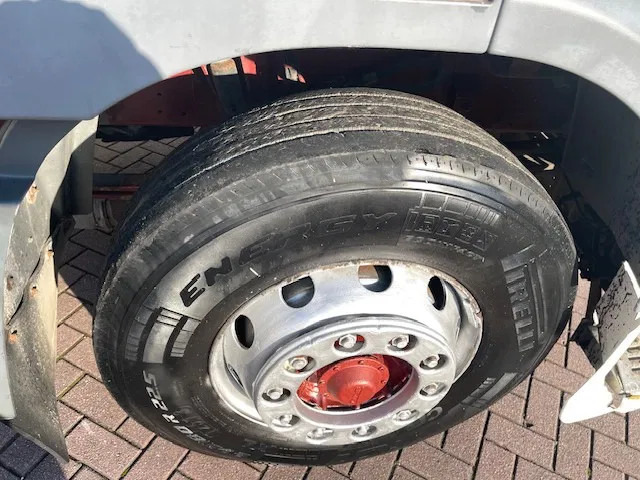 Tractor unit DAF XF 95.430 Manual-Gear Euro 3: picture 15 Tractor unit DAF XF 95.430 Manual-Gear Euro 3: picture 15