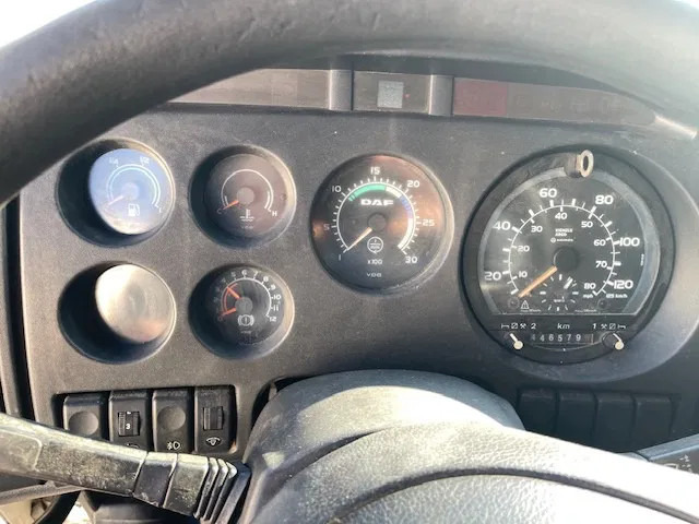 Tractor unit DAF XF 95.430 Manual-Gear Euro 3: picture 12 Tractor unit DAF XF 95.430 Manual-Gear Euro 3: picture 12